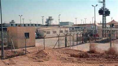 هيئة شؤون الأسرى: سجن النقب يهدد كل أسير يخرج للزيارة بالضرب والعزل