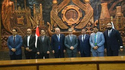 محافظ الغربية يعلن إجراء 17 عملية عيون لطلاب المدارس 