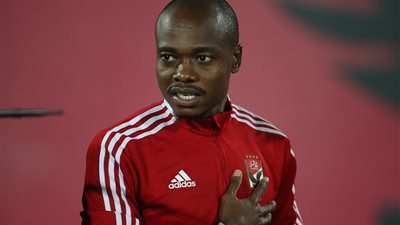 تاو يقترب من مغادرة الأهلي للسعودية