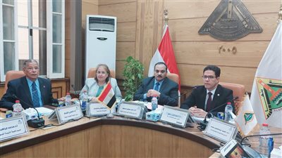 رئيس جامعة بنها: تطبيق إجراءات ترشيد استهلاك الكهرباء بجميع منشآت الجامعة 