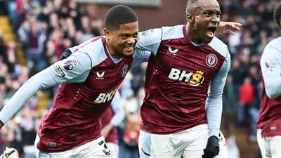 ديلى ميل: جناح أستون فيلا على رادار الدوري السعودي