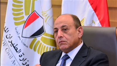 وزير الطيران المدنى يلتقي بنائب السفير البريطانى ووفد لمناقشة التعاون في المجال الجوي 