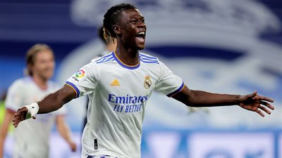 ريال مدريد يحاول التعاقد مع مدافع ليل بنفس طريقة كامافينجا