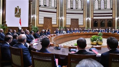 الرئيس السيسي يجتمع مع الوزراء الجدد والمحافظين عقب أدائهم اليمين الدستورية
