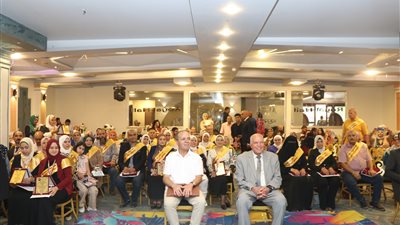 نقيب المعلمين يشهد حفل تكريم المعلم المثالي بغرب الجيزة (صور)