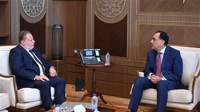 تفاصيل اجتماع هام بين مصطفى مدبولي ومحافظ البنك المركزي