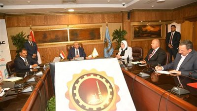 تفاصيل اجتماع محافظ الغربية برؤساء المراكز والمدن والأحياء