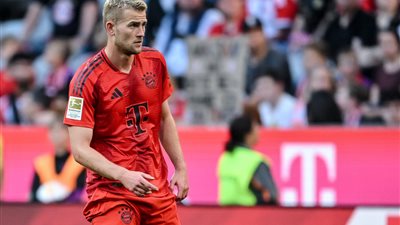 بايرن حدد سعر دى ليخت ويونايتد مستمر فى التفاوض مع وكيلة اللاعب