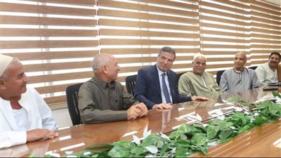 تفاصيل لقاءات وزير الزراعة بالمزراعين والمربيين