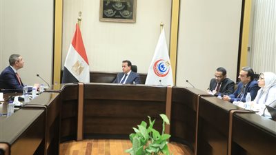 وزير الصحة يستقبل ممثلي شركة فايزر لمناقشة تعزيز سبل التعاون المشترك