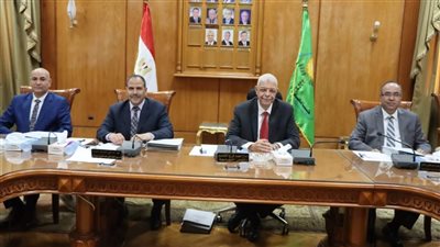 44 متقدم للجنة مقابلات المتقدمين لشغل وظيفة مدير إدارة بكليات وإدارات جامعة المنوفية