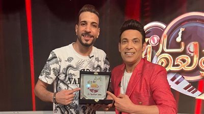 المطرب عمرو زكي ضيف سعد الصغير في 