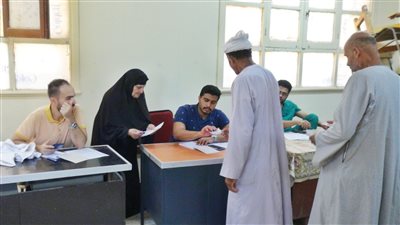 جامعة المنيا تُطلق قافلة طبية توعوية لقرية بني حافظ بملوي