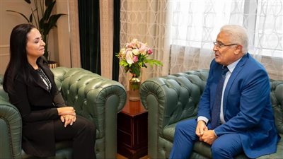 تفاصيل اجتماع وزيرة التضامن مع رئيس التأمينات بشأن أصحاب المعاشات