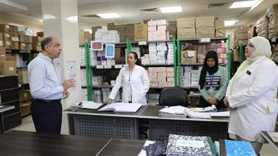 محافظ المنيا يتفقد أقسام مستشفى ملوى التخصصى 