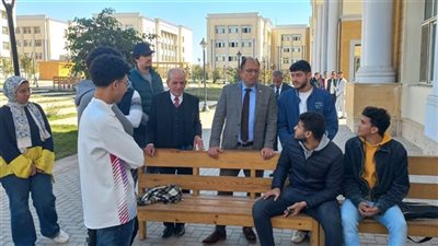 تدريب طلاب جامعة حلوان الأهلية على نظم الذكاء الاصطناعي وتحليل الأعمال 