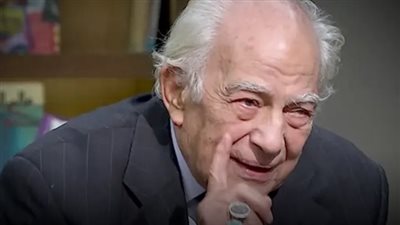 رشوان توفيق: لم اعتزل التمثيل وكنت باخد المصروف من زوجتي