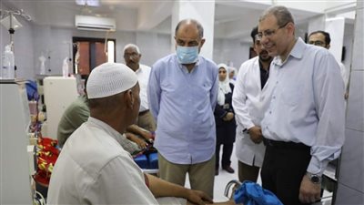محافظ المنيا أثناء متابعة إنشاءات مستشفى أبوقرقاص المركزى: الدولة تسعى لبناء منظومة صحية 