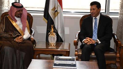 وزير الرياضة يبحث مع مجموعة جسر الإستثمار السعودية مبادرات التعاون المشترك