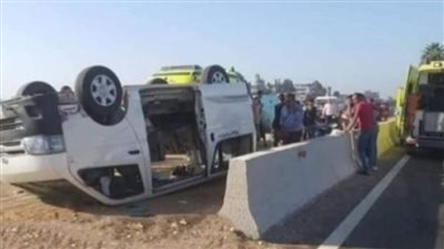 بالأسماء.. إصابة 8 أشخاص فى حادث انقلاب ميكروباص بالشرقية