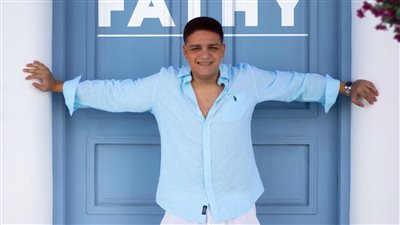 فتحي مصطفى كامل يطرح أولى أغانيه 