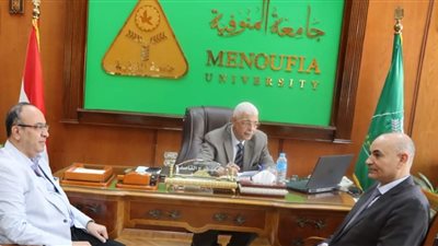 تفاصيل اجتماع رئيس جامعة المنوفية بلجنة المختبرات والأجهزة العلمية بالجامعة