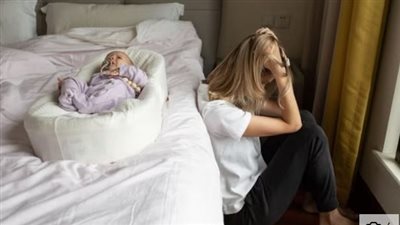 ما هو اكتئاب بعد الولادة؟ وهل يمكن أن يصيب الرجال؟