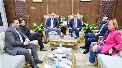 تفاصيل لقاء محافظ المنوفية بمستثمري المنطقة الحرة بشبين الكوم 