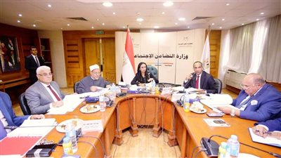 تفاصيل أول اجتماع لـ«مايا مرسي» مع مجلس إدارة بنك ناصر بعد توليها وزارة التضامن