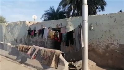 الدفع أو الطرد.. محافظة الأقصر تهدد 75 أسرة بالتشريد بقرية القباحى 