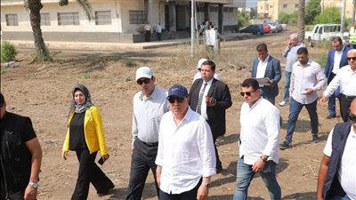 برفقة المحافظ.. وزير الري يتفقد مستعمرة الري بمدينة دمياط