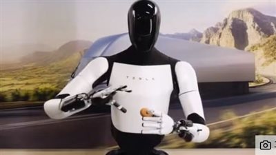 إيلون موسك: روبوت تيسلا جاهز للبيع خلال عامين