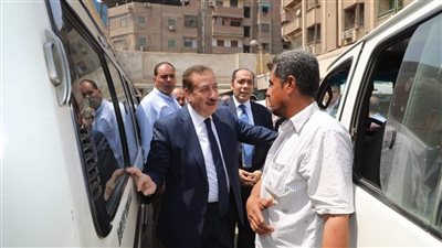 محافظ المنوفية يتابع الرقابة على مواقف سيارات الأجرة ومحطات الوقود