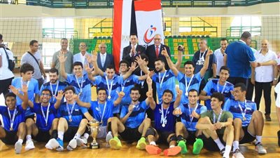 تتويج جامعة الإسكندرية ببطولة كرة الطائرة الجامعية
