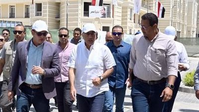 رئيس الوزراء يتفقد الوحدات الجاهزة للتسليم بمشروع 