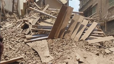 إصابة طالبة في انهيار عقار من 3 طوابق بالمنصورة بشكل مفاجئ 