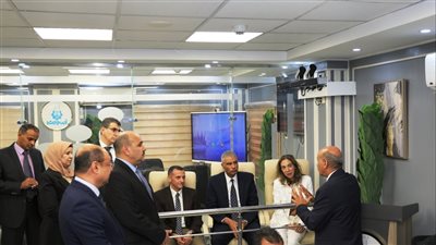 جولة محافظ أسوان ومساعد أمين مجلس الوزراء لشئون إدارة الأزمات والكوارث