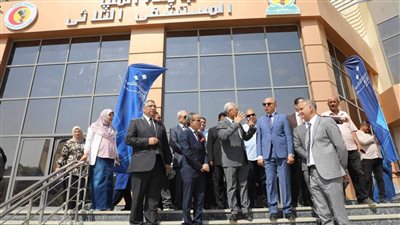 محافظ المنيا ورئيس الجامعة يُجريان جولات تفقدية بالمستشفى الثلاثي وطب وجراحة العيون والأورام الجامعية