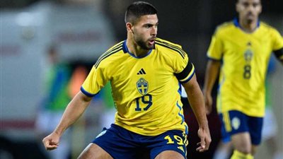 فلسطيني جديد.. صحيفة سويدية تكشف اقتراب الأهلي من ضم مهاجم أيك