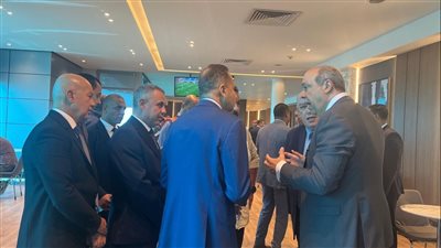 وزير الطيران المدني يقوم بجولة تفقدية لمتابعة وتقييم ما تم رصده من ملاحظات سابقة لتيسير إجراءات السفر والوصول