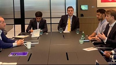 تفاصيل لقاء وزير المالية مع المستثمرين الدوليين بلندن (صور)