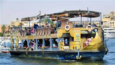 معدية الأهالي.. رحلة نيلية للغرباء و