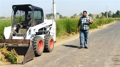 حملات مكثفة لرفع المخلفات وتمهيد الطرق بمركز الطود فى الأقصر 