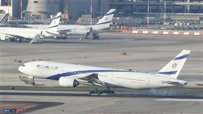 150 ألف إسرائيلي عالق بسبب إلغاء شركات الطيران رحلاتها إلى 