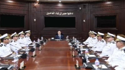 توجيهات وزير الداخلية لقيادات الأمن بعد تحقيق انخفاض معدلات الجريمة