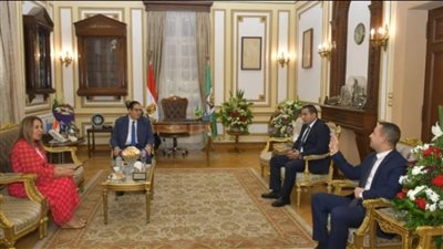 تفاصيل لقاء رئيس جامعة القاهرة نائب وزير الاتصالات ومنسق «حياة كريمة»