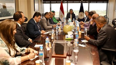 وزير السياحة والآثار يجتمع مع وفد من التحالف الدولي للمصريين بالخارج