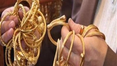 قرار عاجل بشأن المتهمة بسرقة مشغولات ذهبية من شقة بالتجمع الأول