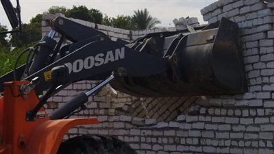 حملة موسعة لازالة التعديات على الأراضي الزراعية المخالفة بمركز الطود في الأقصر