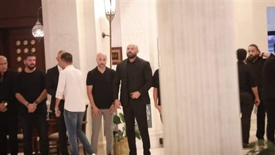 شاهد نجوم الفن والرياضة في عزاء صلاح حسني